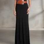 cognac-Leren-Riem-Asymmetrische-cognac-brede-riemen-a-symmetrische-brede-leer-dames-riemen-ceinturen-goud-beslag-overslag-riem-kopen-bestellen-Joss-model