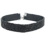 Choker-Ultimate-Glam-zwart-zwarte-brede-chokers-ketting-zwarte-stenen-met-slotje-musthave-kettingen-vrouwen