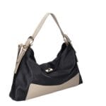 Leren Handtas Jasmine zwart zwarte leren schoudertas beige hengsels details zachte ruime leren dames tassen italie kopen voor