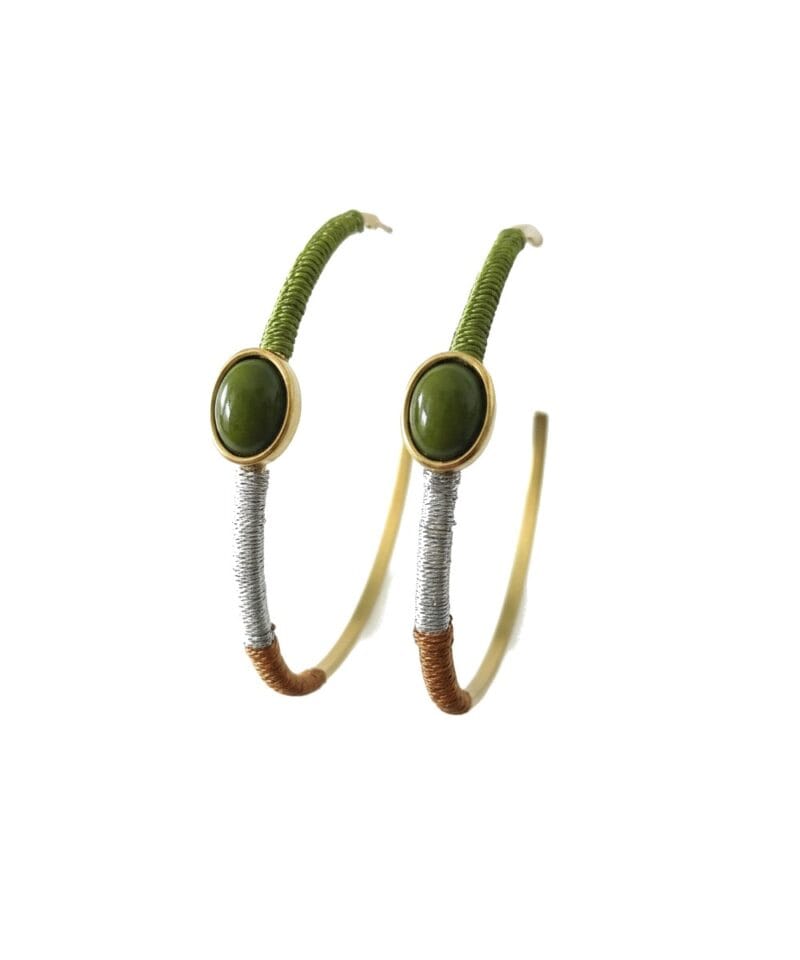 Oorbellen Stone Oorbel-Green-Stone-goud-gouden-Creolen-oorbellen-met-groene-steen-en-bruin-zilver-draad-musthave-oorbellen-oorhangers-online-kopen-zilveren-oorbellen-kopen-e1589129907455