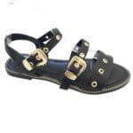 Zwarte Sandalen Gold Buckle-zwart-platte-teensandalen-open-teen-slippers-gouden-gesp-en-studs-fashion-schoenen-600x600-Photoroom