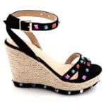 Zwarte Sleehak Studs-zwart-zwarte-sleehakken-wedges-schoenen-dames-gekleurde-studs-gekleurde-stenen-musthave-fashion-shoes-online-e1528643418639
