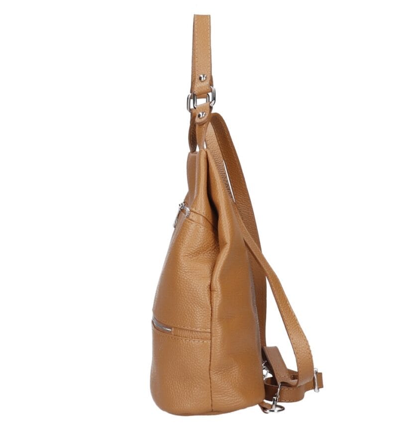 Leren Rugtas Azelia cognac dames rugtassen ritsen handtas luxe ruime rugtas kopen bestellen kantoor school zijkant