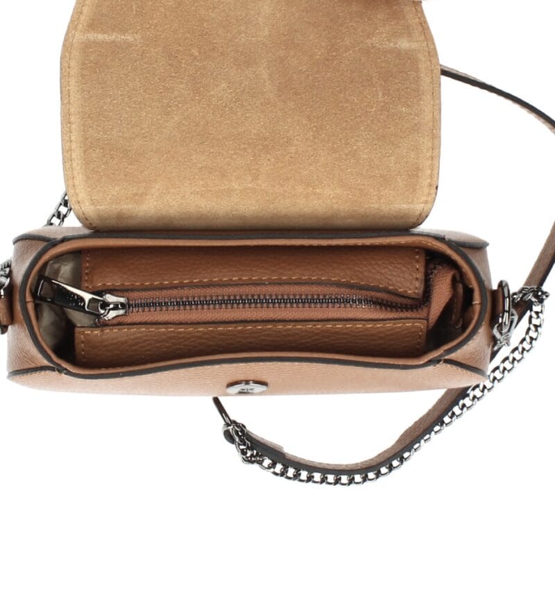 Leren Schoudertas Atena donkercognac cognac leren schoudertassen donker metalen kettinghengsel crossbodytassen kopen bestellen italie bovenkant