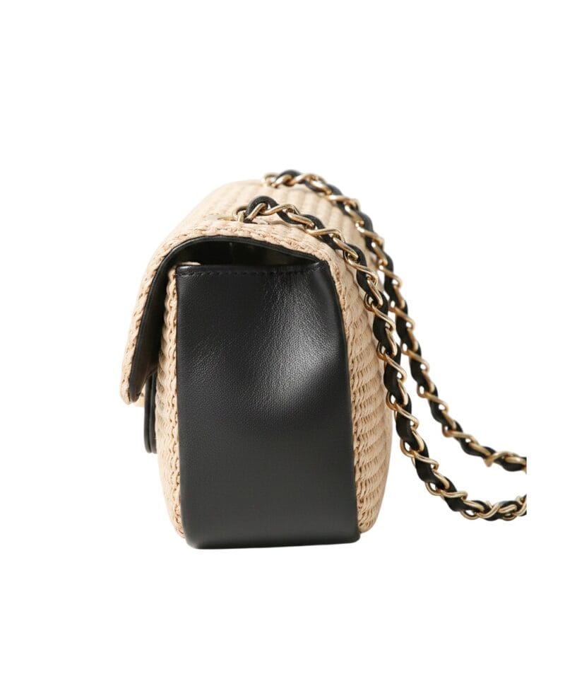 Rattan Leren Schoudertas zwart zwarte leren zijkanten details doorregen gouden kettinghengsel gouden draaislot chique damestassen italie kopen bestellen side 1