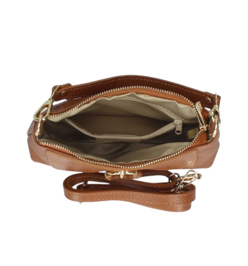 Leren Handtas Rada donkercognac cognac leren handtas gouden circel detail met langhengsel pouchette dames tassen leder leer kopen bestellen binnenkant-Photoroom