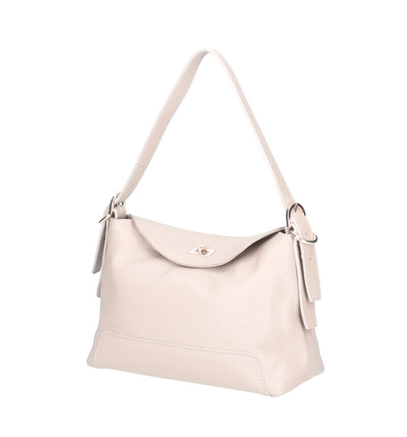 Leren Schoudertas Agata beige trendy leer schoudertassen extra lang hengsel zilveren draaiknop chique tassen kopen bestellen