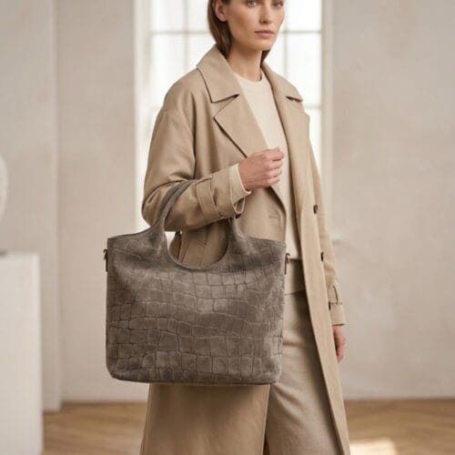 Suede Handtas Croco kroko Tote taupe trendy dames tassen krokoprint suede extra lang hengsel kopen bestellen leer model