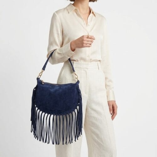 Suede Schoudertas Fringe donkerblauw blauwe navy suede leren schoudertas franjes trendy halve maan tassen goud beslag dames kopen bestellen model