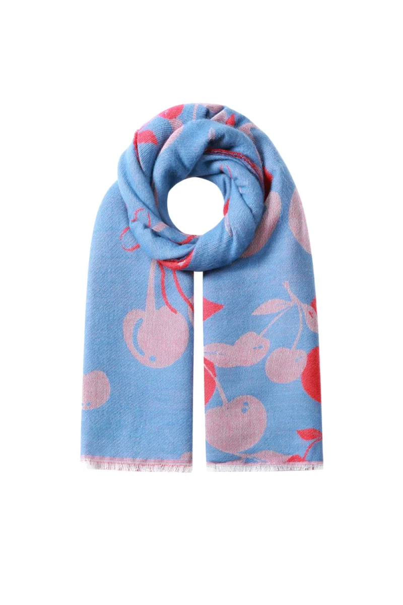 Blauwe Sjaal Red Cherry twee kleurige sjaal met kersen en tekst print wintersjaals yehwang kopen bestellen