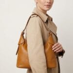 Leren Schoudertas Ambra cognac leer zilver beslag trendy chique damestassen kopen bestellen model
