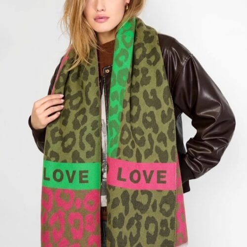 Multikleurige Wintersjaal Leopardprint Love groen legergroen fuchsia sjaals leopard print tweekleurig wintersjaals kopen bestellen yehwang model