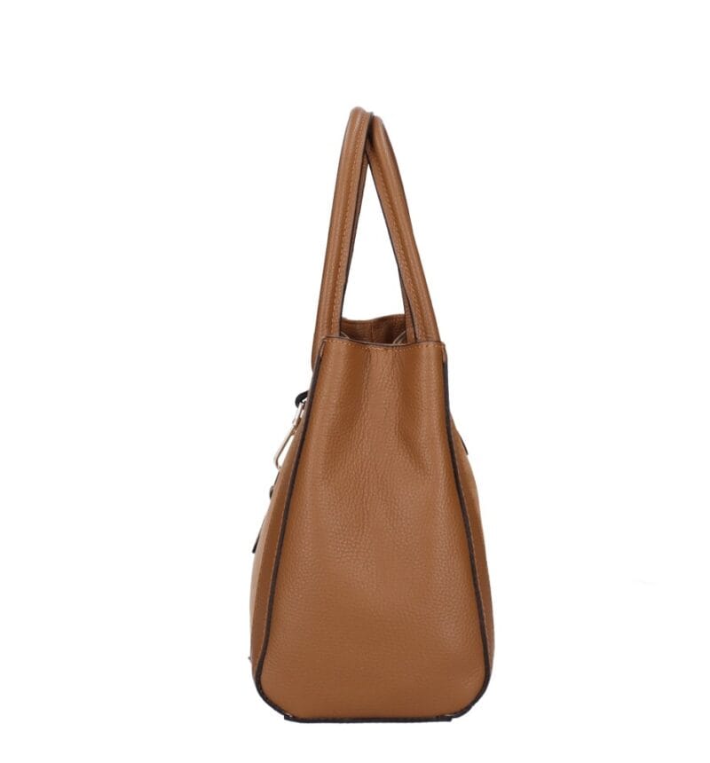 Leren Suede Handtas Manola cognac ruime suede tas met leren details zilver beslag uniek slot chique damestassen kopen zijkant