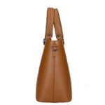 Leren Handtas Clementine donkercognac cognac ruime generfd leer donker zilver beslag chique trendy ruime tassen kopen bestellen zijkant