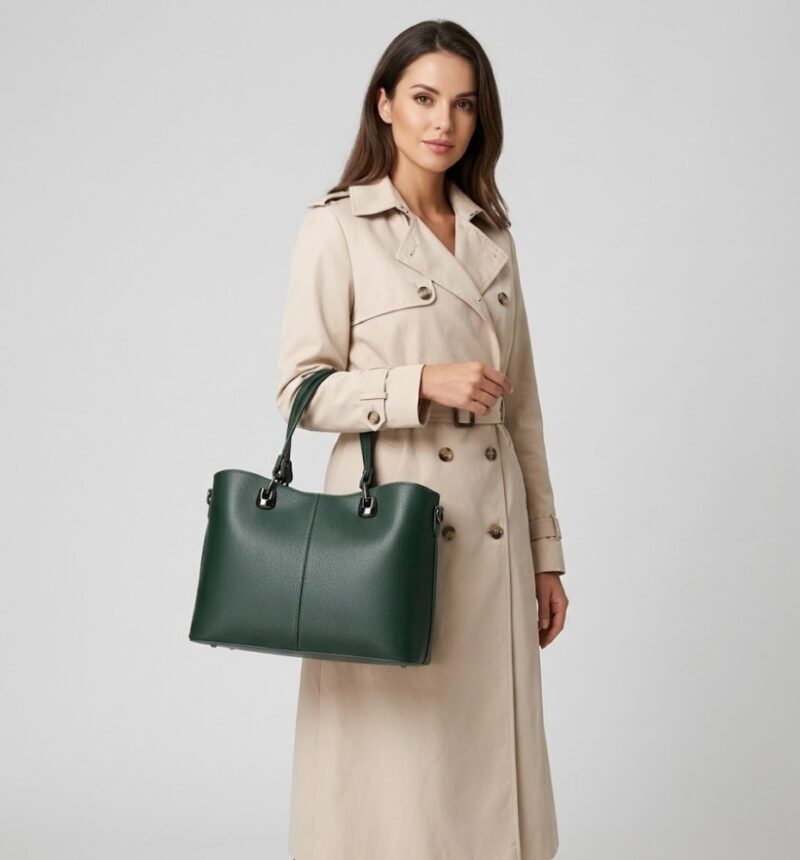 Leren Handtas Clementine donkergroen donkergroene ruime generfd leer donker zilver beslag chique trendy ruime tassen kopen bestellen model
