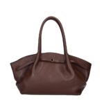 Leren Schoudertas Isolde bruin bruine leer ruime handtassen goud beslag trendy chique damestassen kopen bestellen