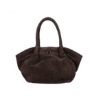 Suede Handtas Freya donkerbruin donkerbruine trendy suede handtas goud beslag damestassen italiaans kopen bestellen