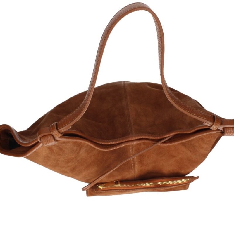 Suede Schoudertas Hallie cognac ruime suede leer handtas leren hengsel extra etui chique damestassen italiaans kopen bovenkant