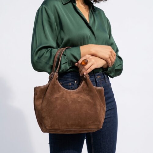Suede Schoudertas Rosalia bruin bruine suede tas met leren hengsel ruim stevig trendy italiaans leer kopen bestellen model